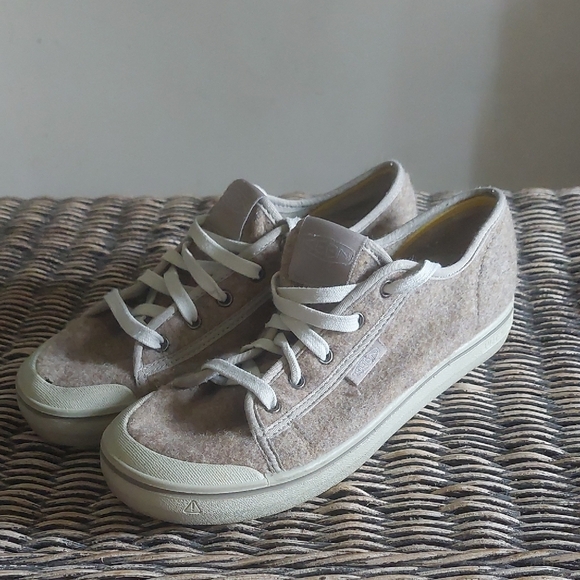 Keen Elsa Fleece/Felt Sneakers - Picture 1 of 16
